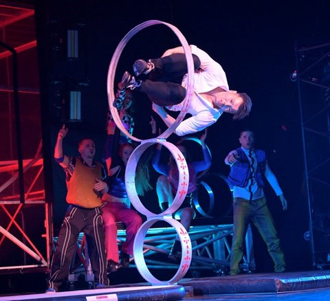 Hoop Diving Act