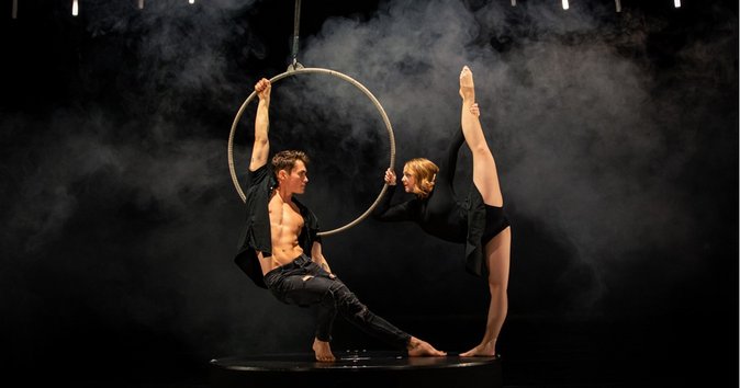 Spinning Art - Aerial Duo